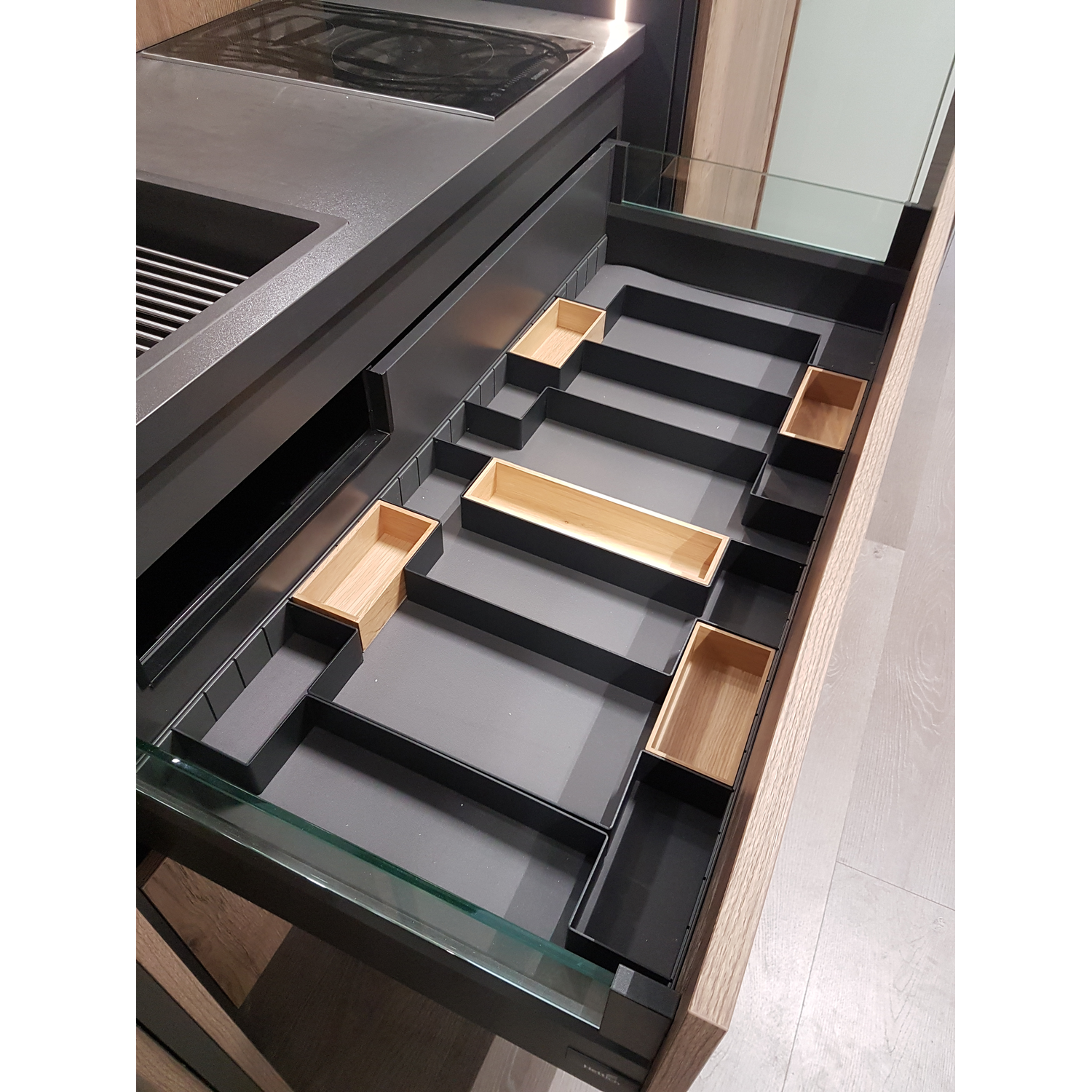 Os ladeindeling k 90 cm h 5,1 cm leigrijs