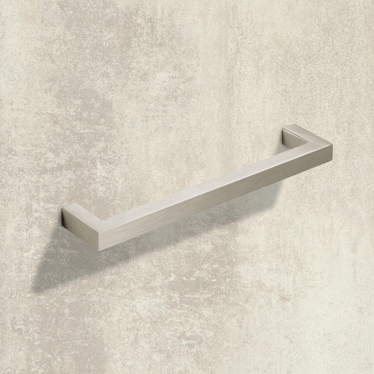 Greep Anzio, boorafstand 608, L 618 mm, B 10 mm, H 32 mm, roestvrij staal geborsteld