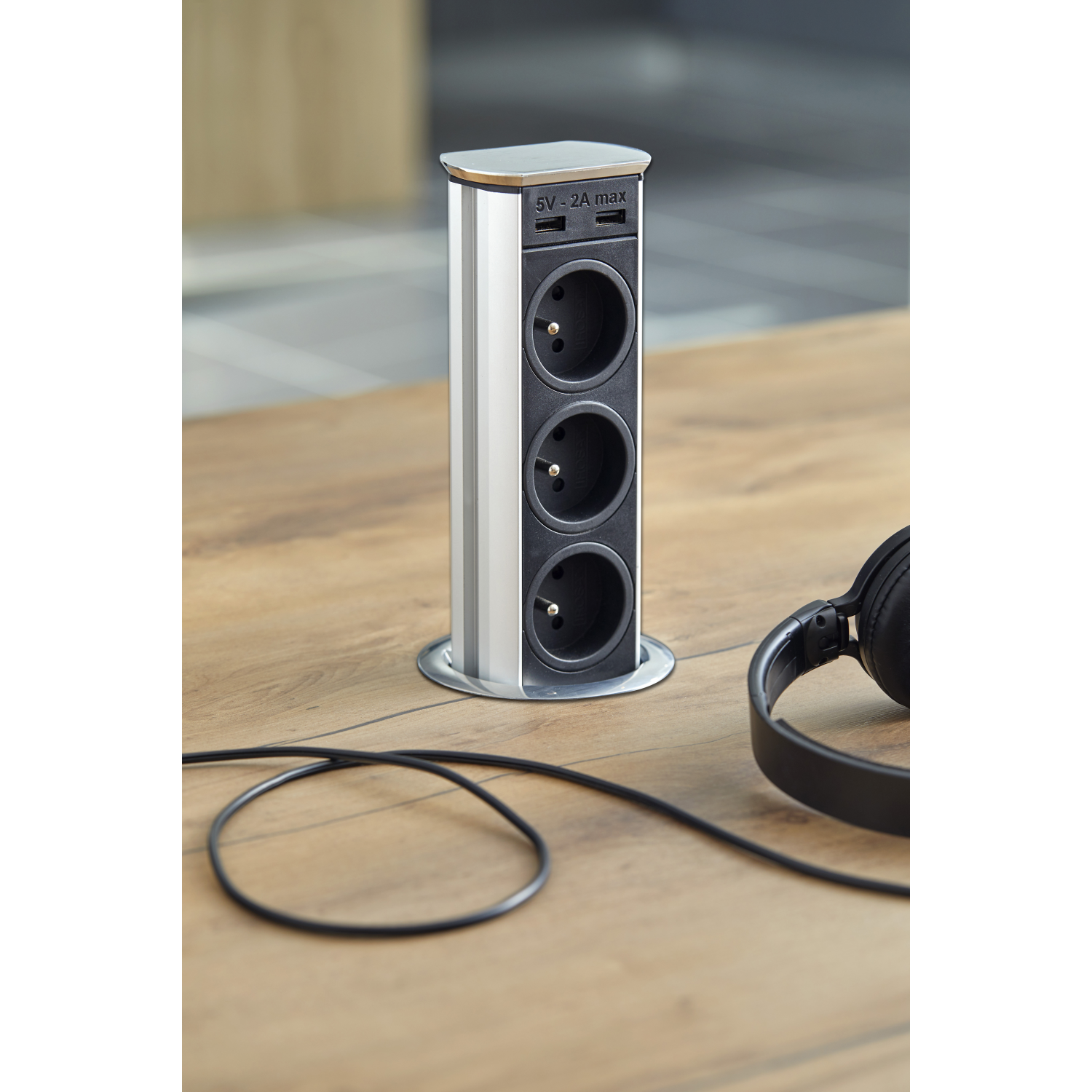 Brick rvs d-nl-l  3 stopcontacten + 2 usb