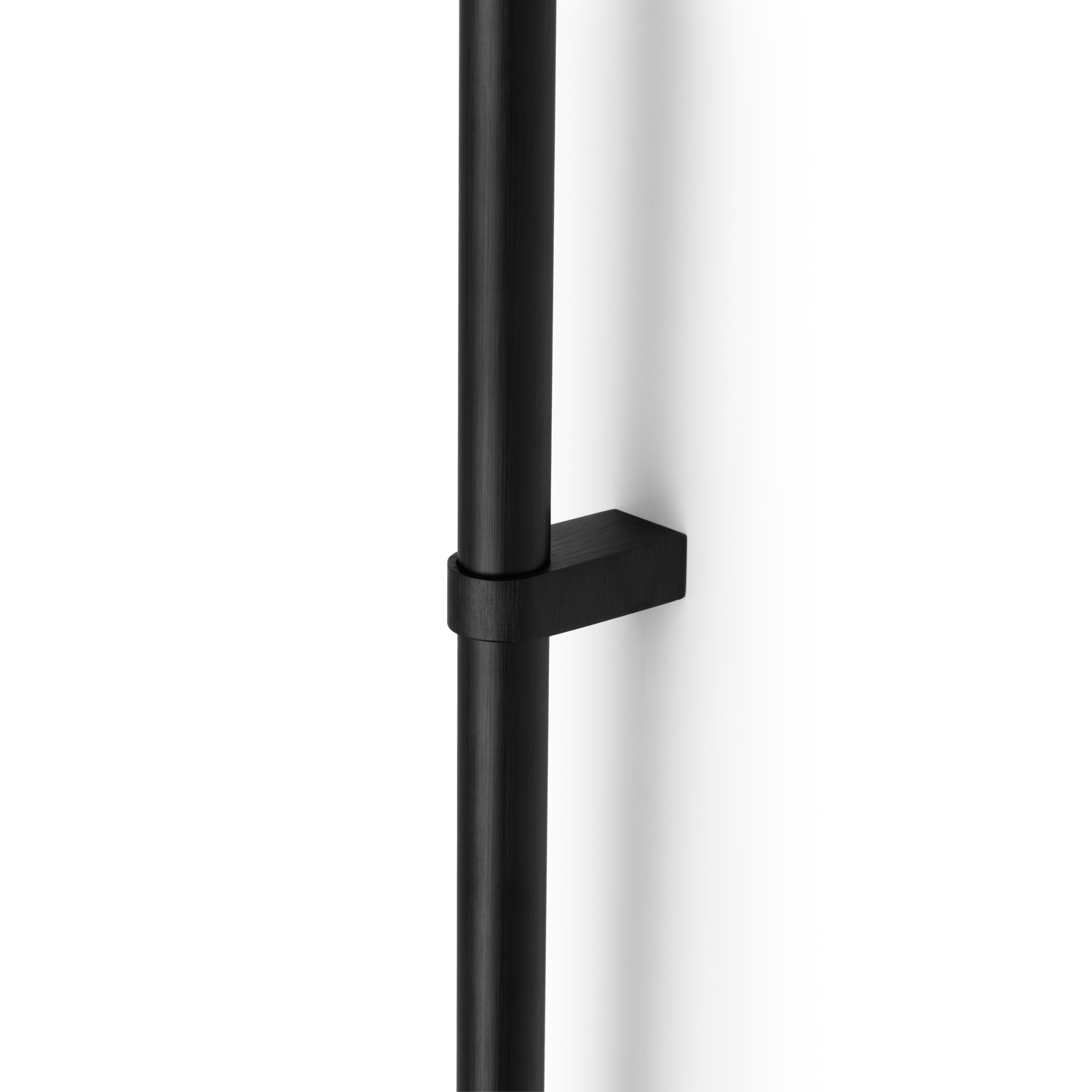 Greep NOBB BA1056-528 L1108 aluminium geborsteld zwart