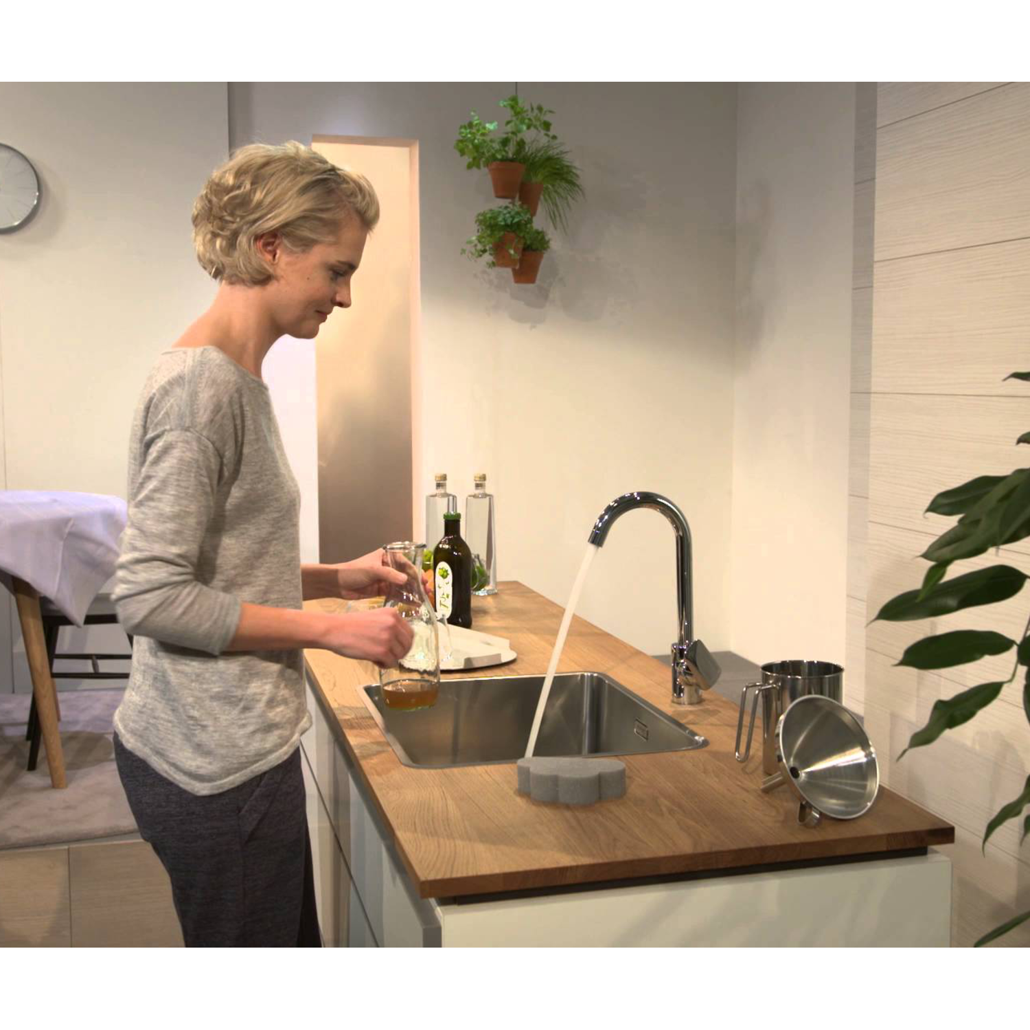 Hansgrohe Logis 260 keukenmengkraan chroom