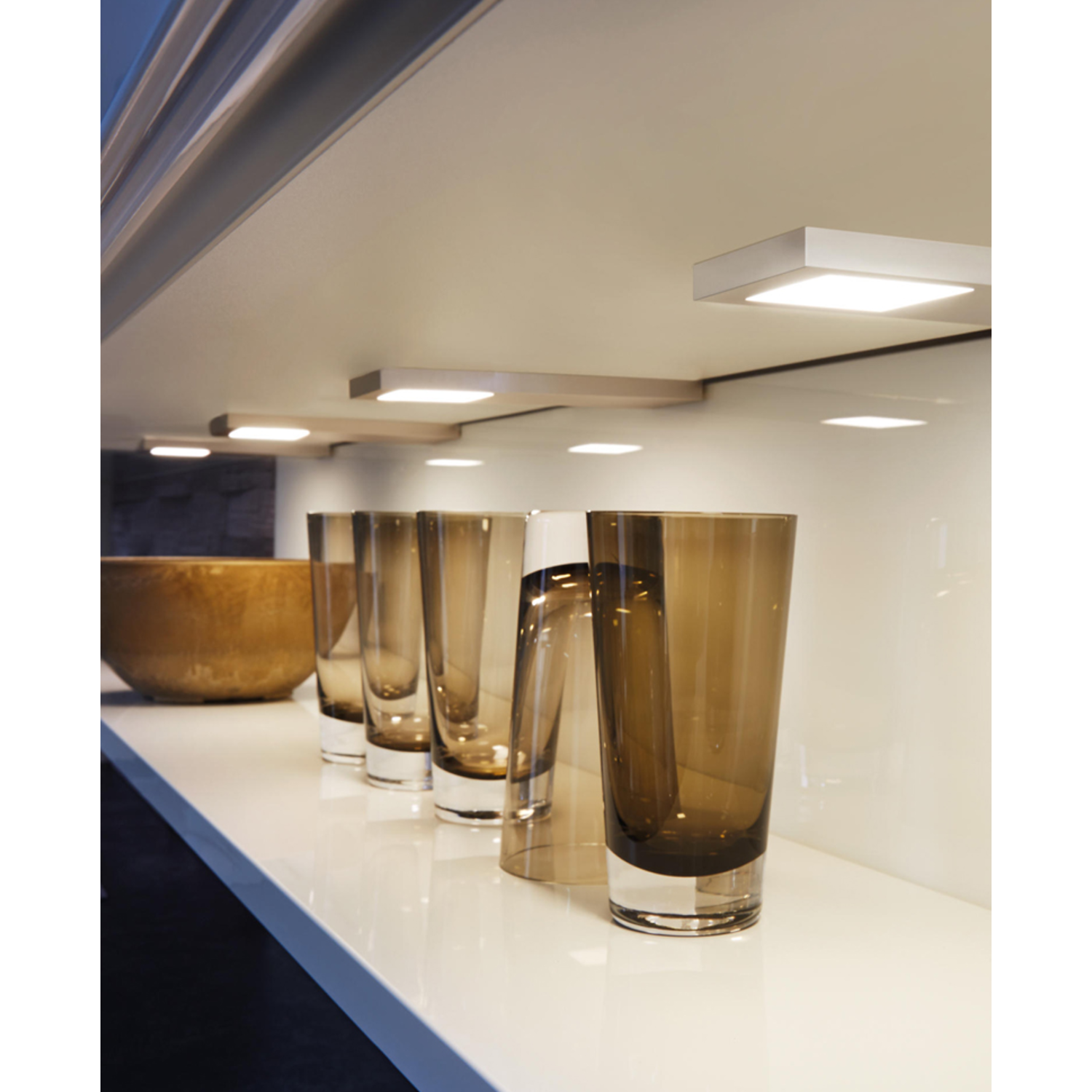 Streto Led zwart set 4x4w 4000K-12V + convertermet met schakelaar