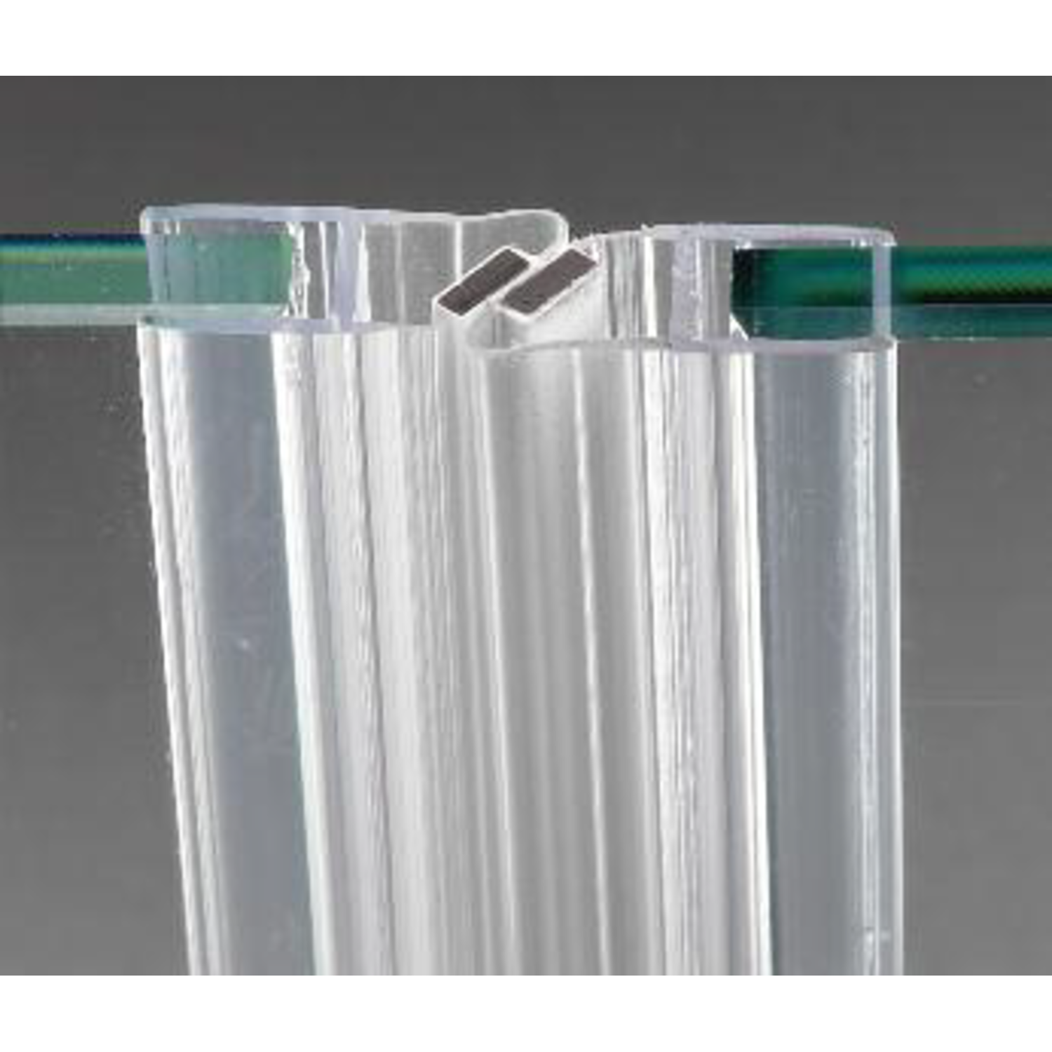 Magnetische dichting rechts met hoek van 45° met witte magneet, voor 6/8 mm glas, L2200, transparant