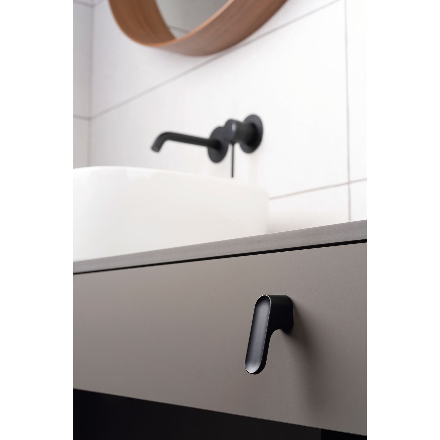 Knop LUV L51.2 zamak mat wit