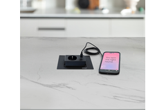 Spin zwart d-nl-l 1 stopcontact + 1 usb C